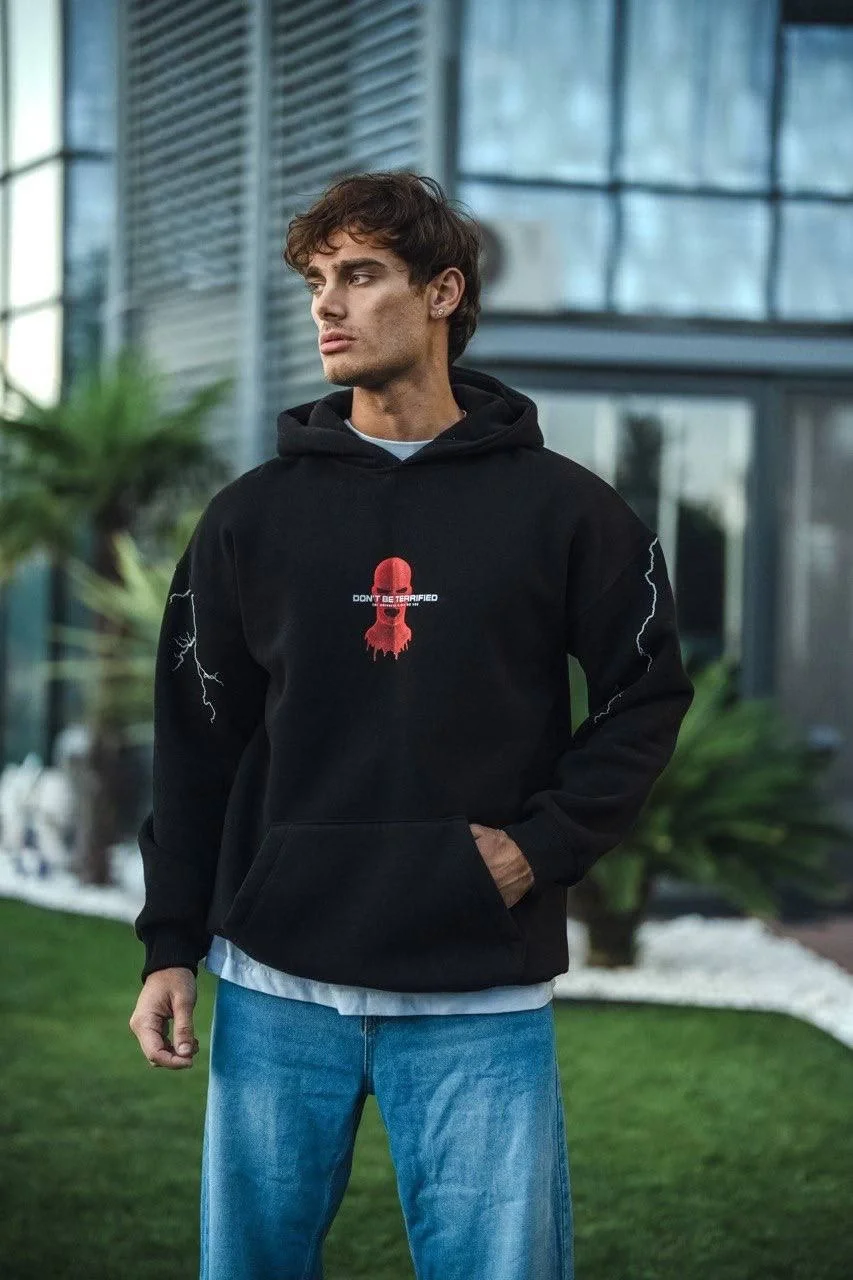 Üç İplik Kapüşonlu Baskılı Oversize SweatShirt- Siyah Görsel 3
