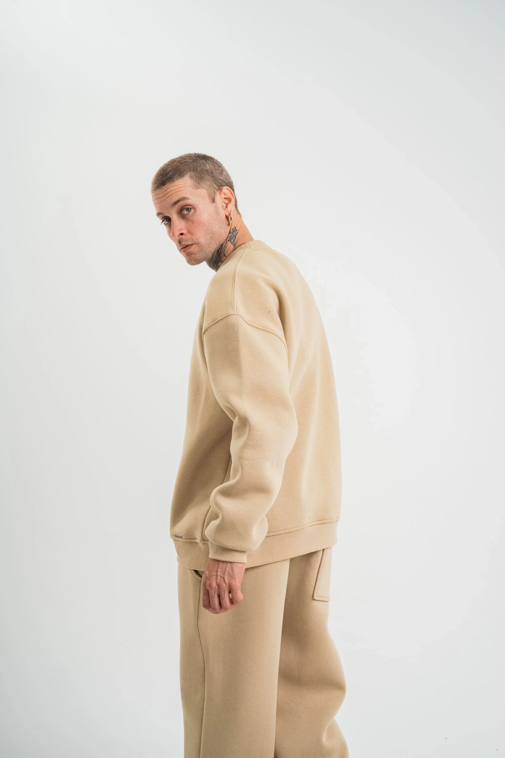 Uzun Kol Bisiklet Yaka Basic SweatShirt - Bej Görsel 4