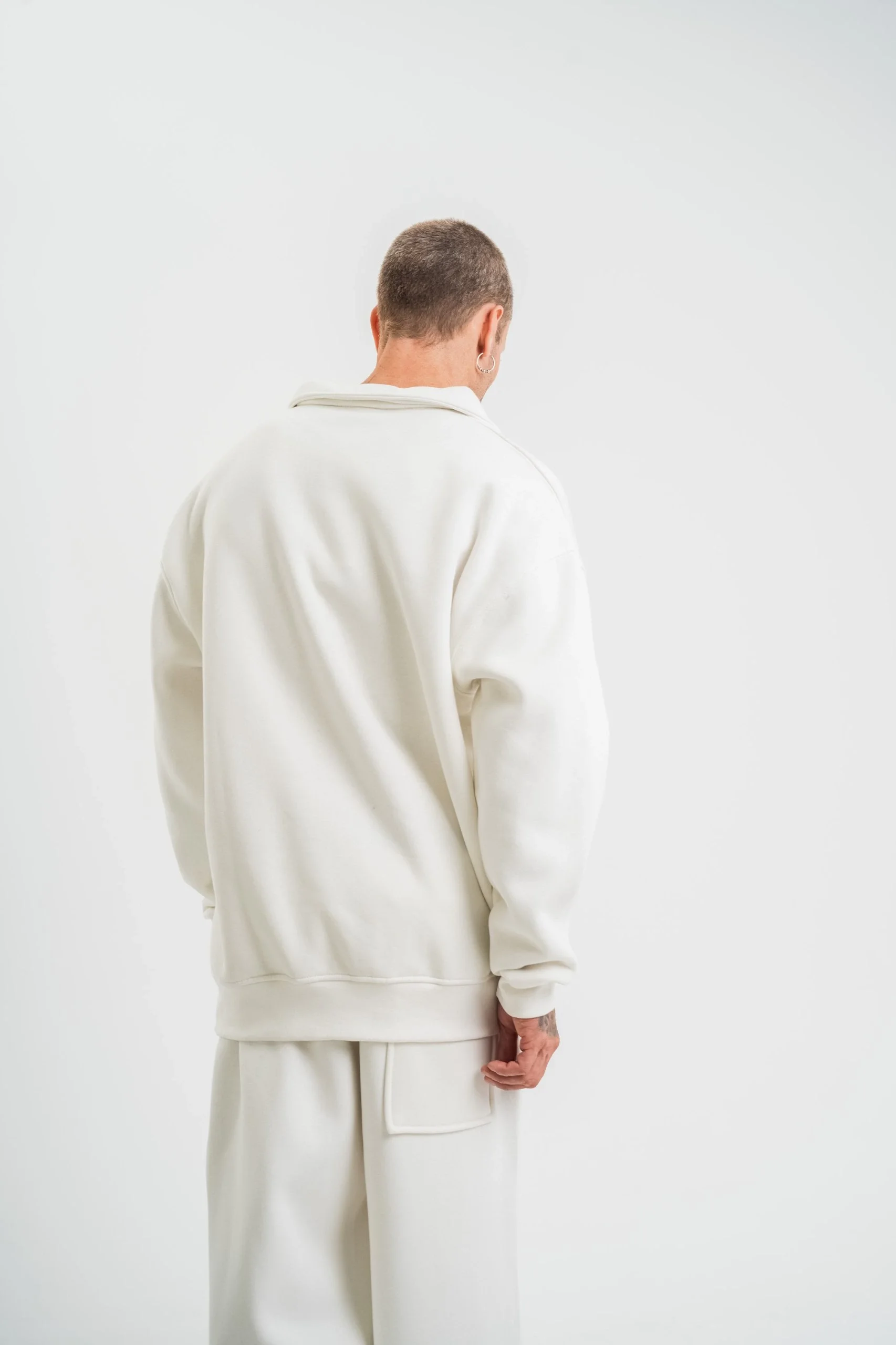 Uzun Kol Bisiklet Yaka Basic SweatShirt - Beyaz Görsel 5