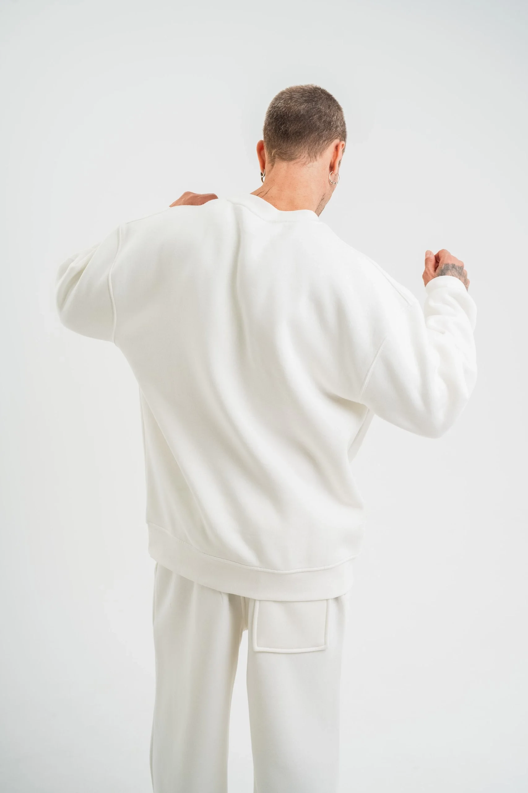 Uzun Kol Bisiklet Yaka Basic SweatShirt - Beyaz Görsel 7