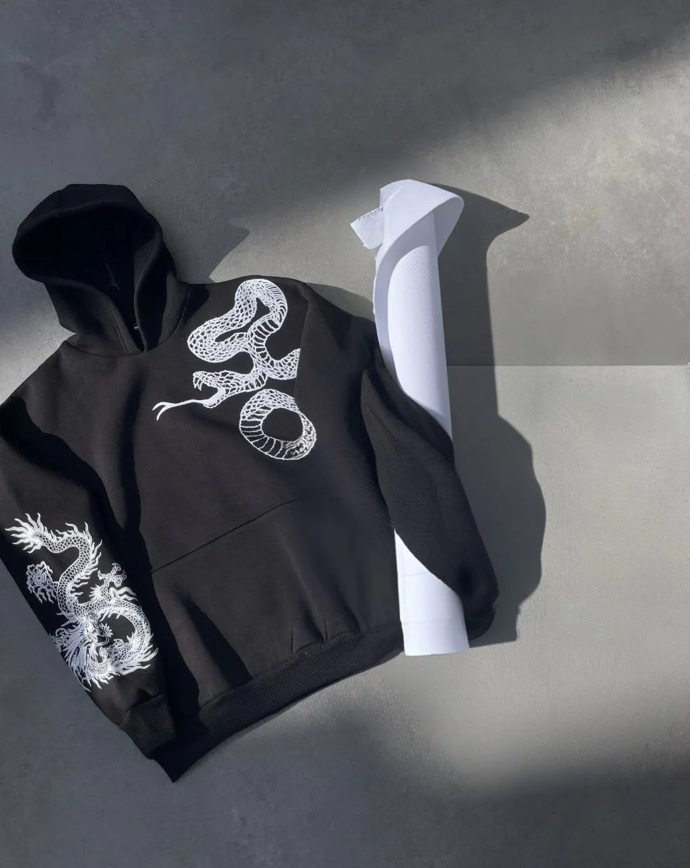 Uzun Kol Kapüşonlu Baskılı SweatShirt - Siyah Görsel 2