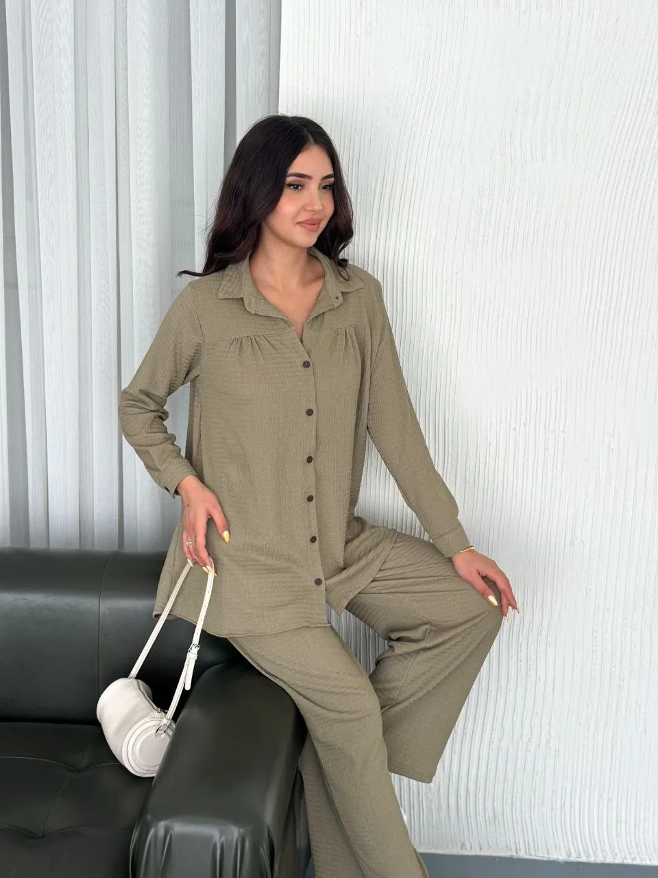 Yakalı Düğmeli Uzun Kollu Gömlek Pantolon ikili Takım - Bej