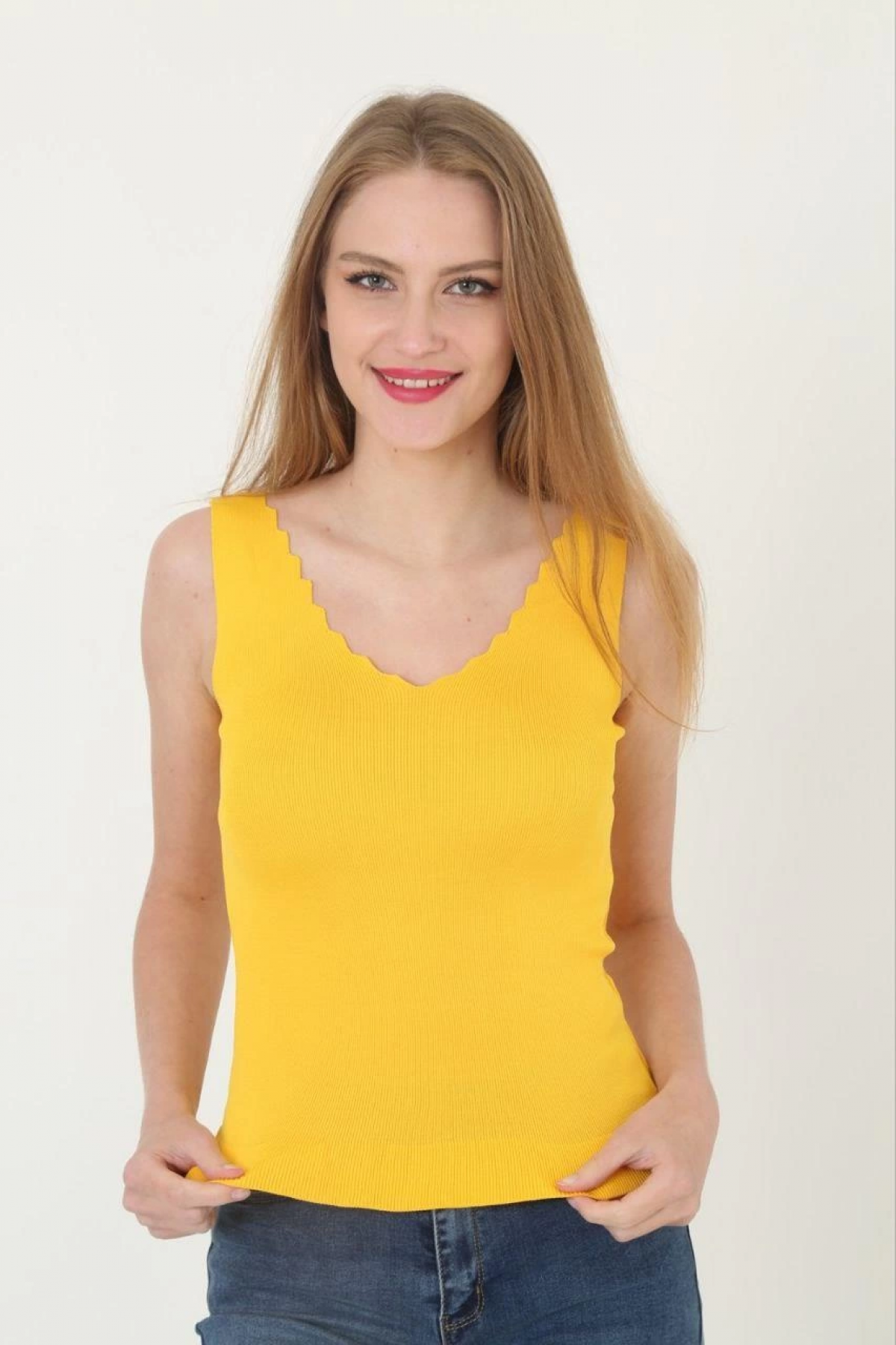 merter-toptan-kad-n-crop-katalo-u-ayn-g-n-kargo