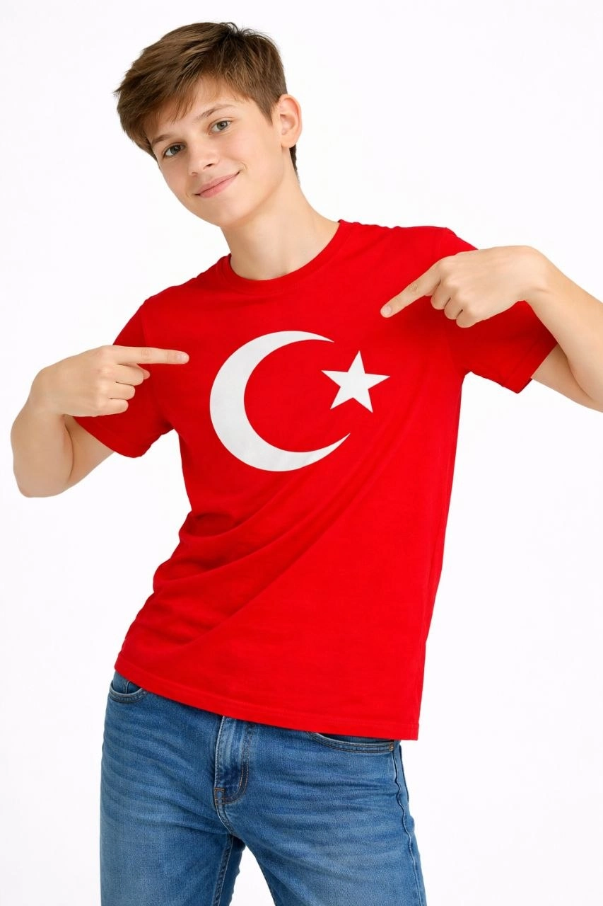 Erkek Çocuk Tişört Bisiklet Yaka Ay Yıldız Bayrak Baskılı T-Shirt - Kırmızı