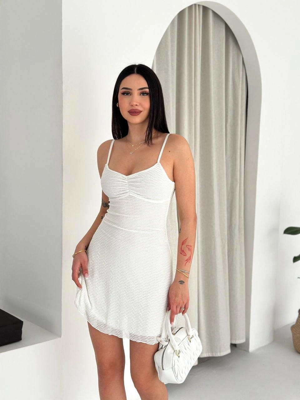 Kadın Askılı Mini Elbise Drapeli Göğüs Detay Likralı Yazlık Fit - Beyaz