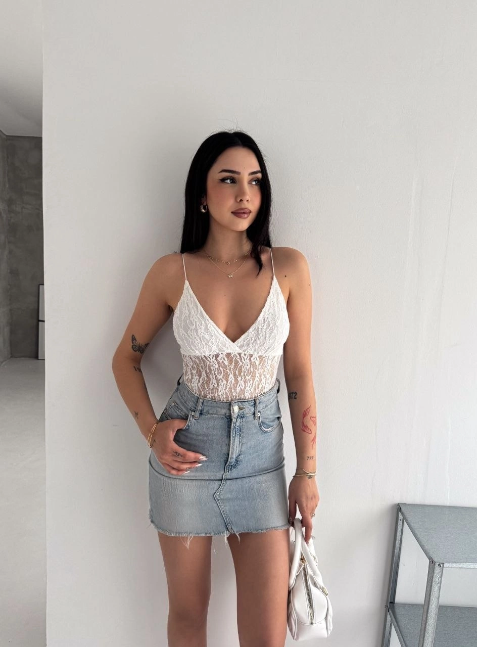 Kadın Dantel Detaylı Derin Dekolte Body Şık Kolsuz Yazlık Bodysuit - Beyaz 4