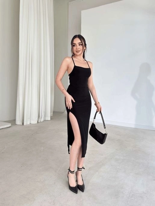 Kadın İp Askılı Sırt Dekolteli Bağlama Detaylı Yırtmaçlı Midi Elbise - Siyah 7