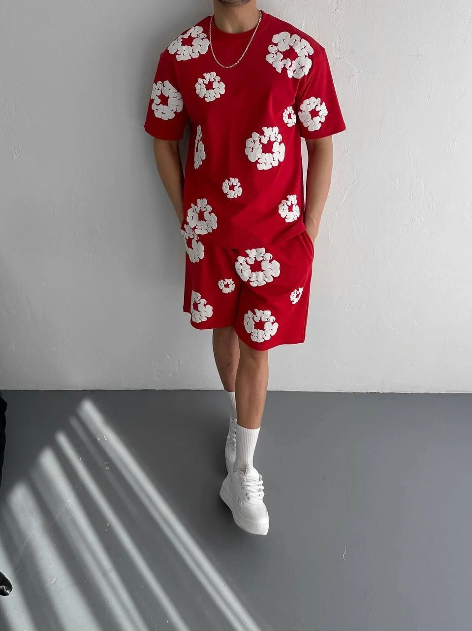 İki İplik Kumaş Baskılı T-shirt Şortlu Takım- Kırmızı