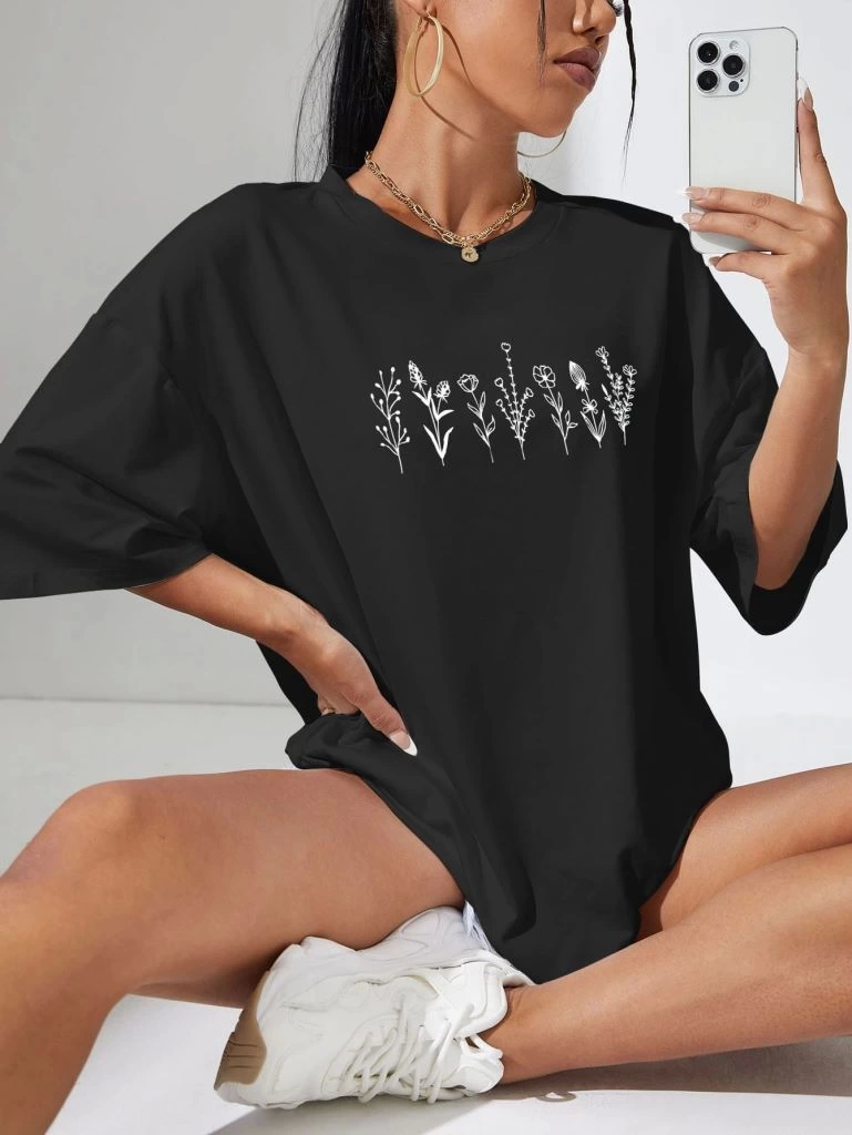 Women Printed Oversize T-shirt - Black