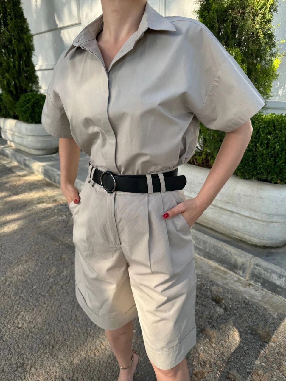 Women's Collar Shirt Belt Shorts Suit - Grey