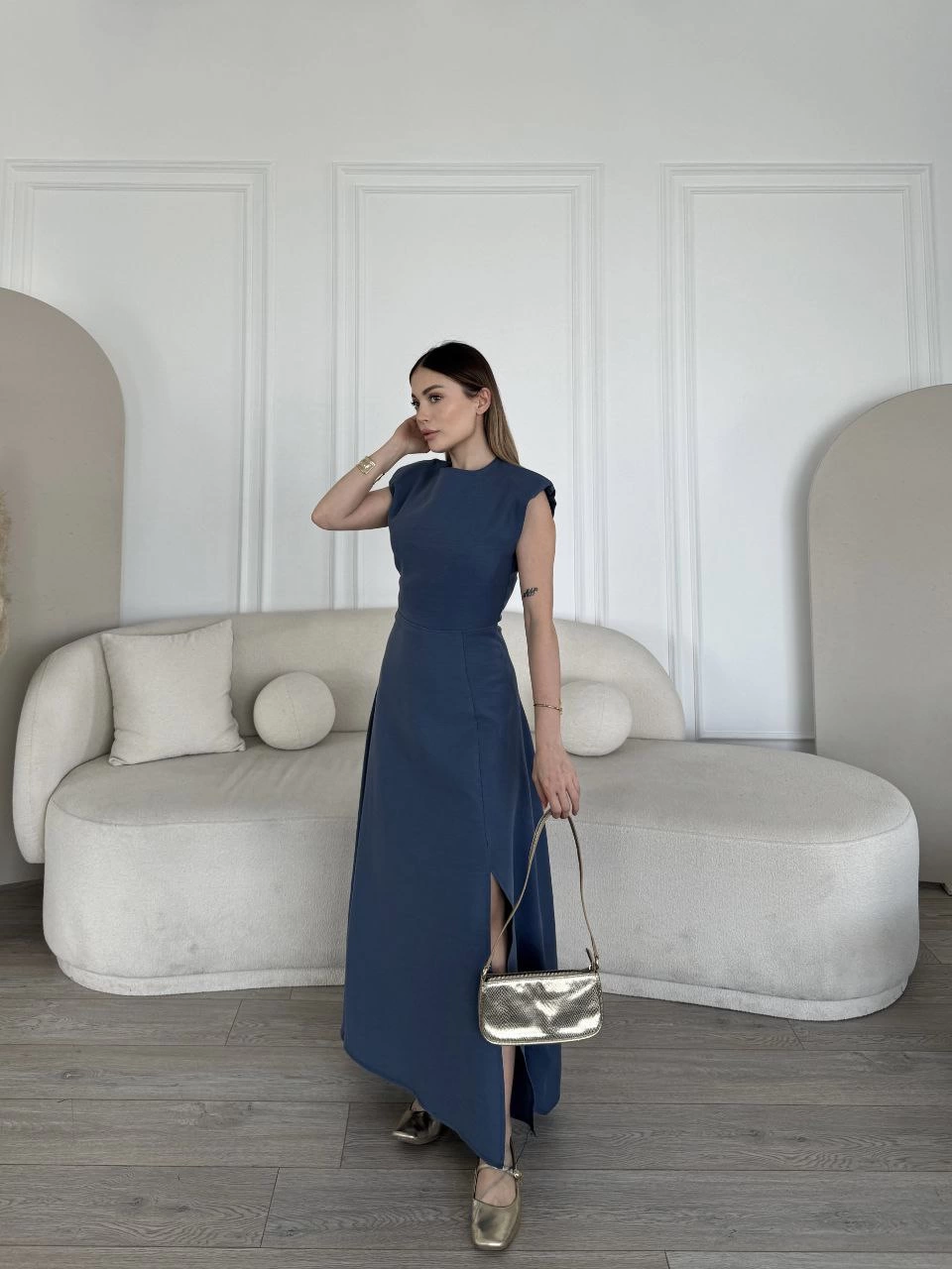 Keten Yandan Yırtmaçlı Uzun Elbise Sıfır Kol Elbise - Mavi