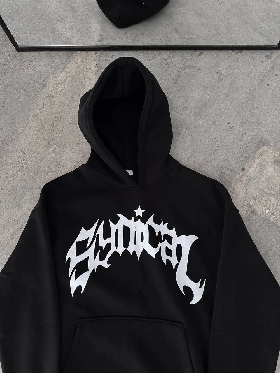 Üç İplik Kapüşonlu Baskılı Oversize SweatShirt- Siyah