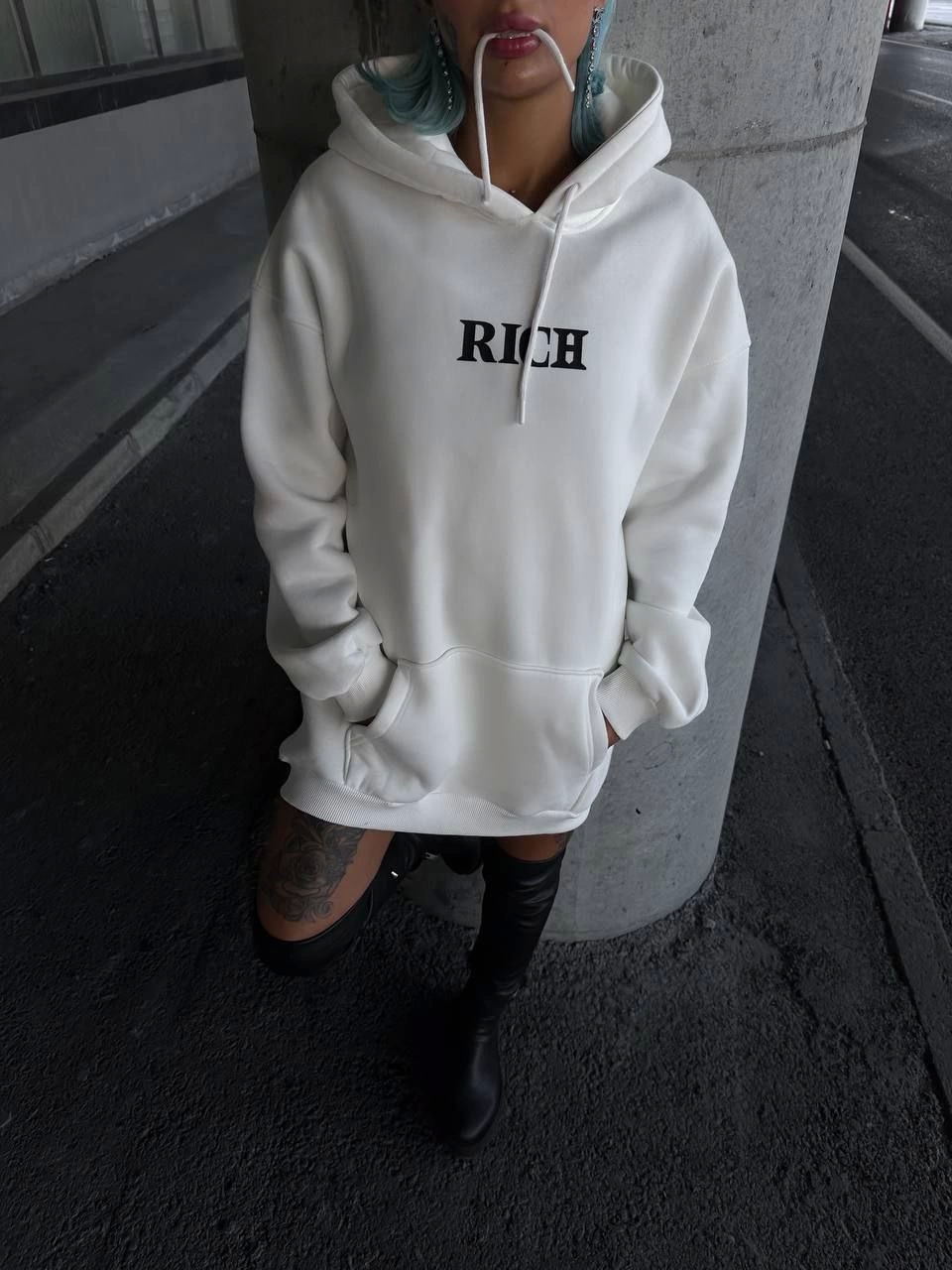 Long Sleeve Hooded Chest Printed SweatShirt - White