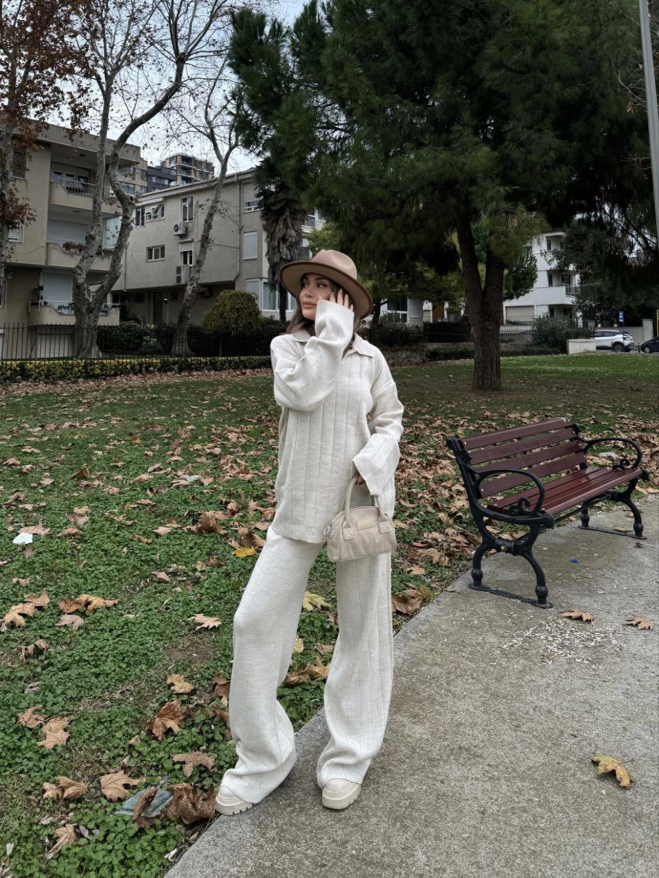 Collar Cizgi Detailed Sweater Double Suit - White