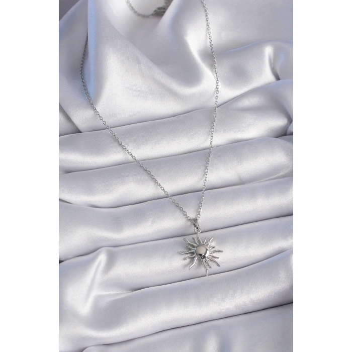 316L Çelik Gold Renk Zincir Güneş Figür Kadın Kolye