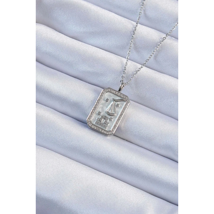 316l Çelik Zincir Gümüş Renk Zirkon Taşlı Çerçeveli Tarot Kolye