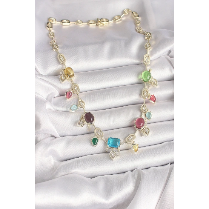 Pirinç Gold Renk Renli Zirkon Taşlı Vıp Seri Kadın Kolye