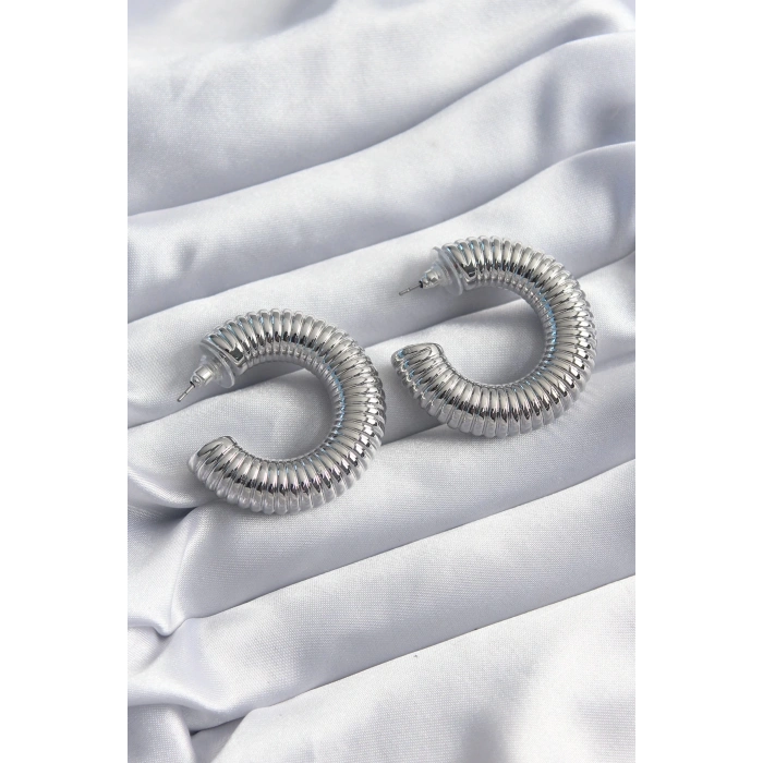 Pirinç Gümüş Renk İşleme Halka Model Kadın Küpe