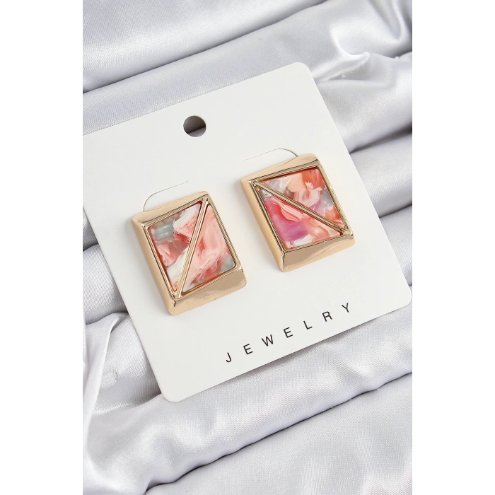Pirinç Pembe Üçgen Kesim Detaylı Kare Model Vintage Gold Renk Kadın Küpe