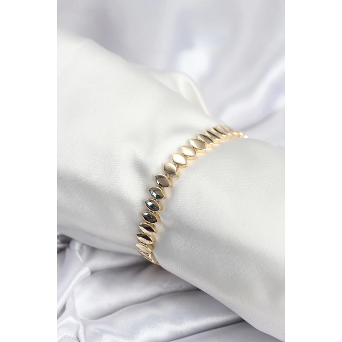 Pirinç VIP Seri Gold Renk Sıralı Arpa Model Kadın Bileklik