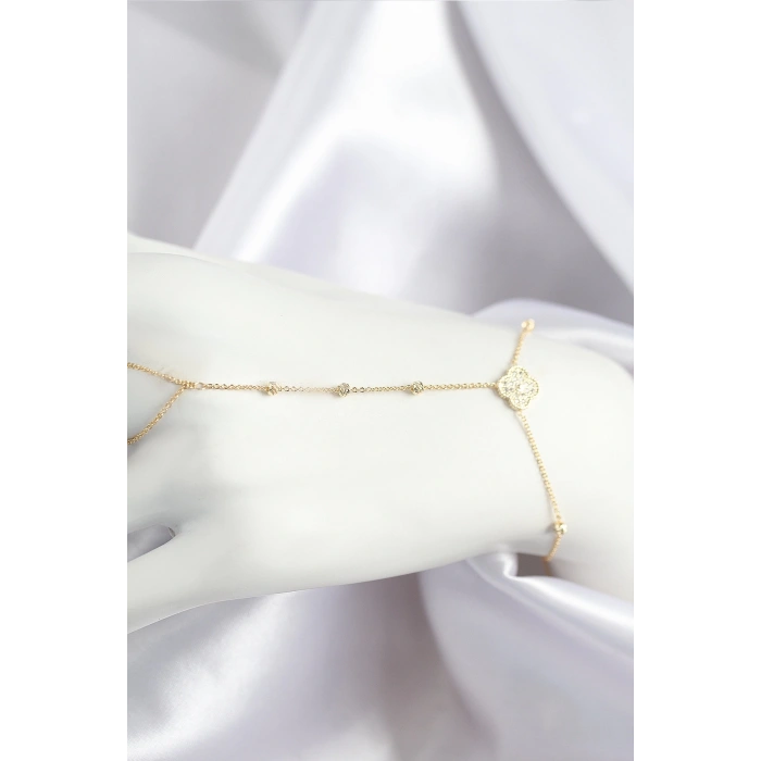 Pirinç Zirkon Taşlı Yonca Model Gold Renk Şahmeran