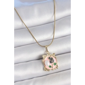 316l Çelik Gold Renk Zincir Pembe Mineli Çiçek İşlemli İnci Detay Portre Model Kadın Kolye