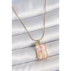316l Çelik Gold Renk Zincir Pembe Mineli İncli Çiçek İşlemeli Portre Model Kadın Kolye
