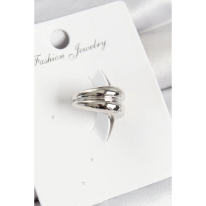 Pirinç Halka Model Gümüş Renk Sağ Kıkırdak Küpe