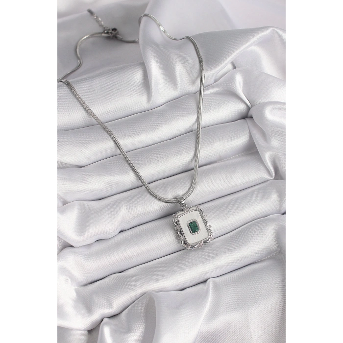 316l Çelik Gümüş Renk İtalyan Zincir Beyaz Sedefli Kare Portre Model Zümrüt Taş Detay Kadın Kolye