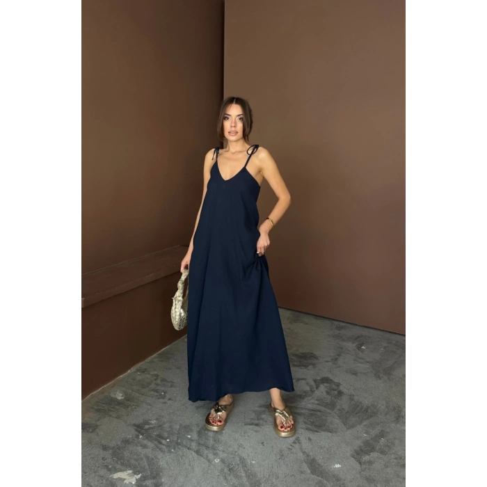 ASKILI UZUN SALAŞ MÜSLİN ELBİSE - Lacivert