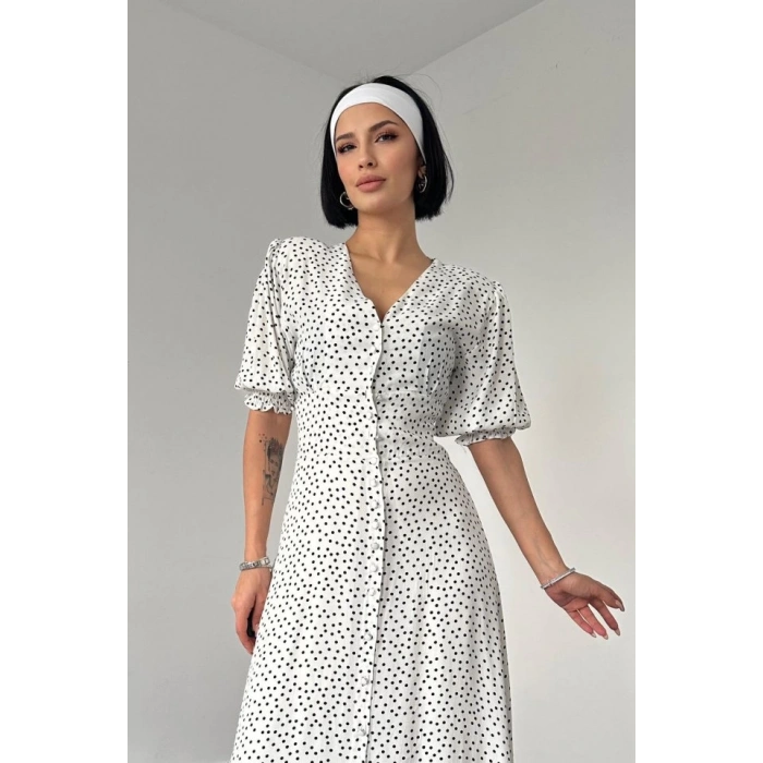 Beyaz Arka Ve Bel Ucu Gipeli Elbise