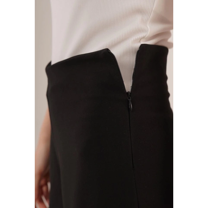 Bol Paça Yandan Fermuarlı Siyah Kumaş Pantolon