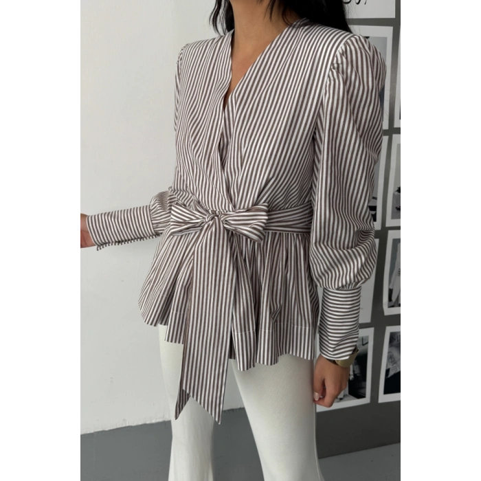 ÇİZGİLİ BAĞLAMA DETAYLI KRUVAZE POPLİN GÖMLEK - Kahverengi