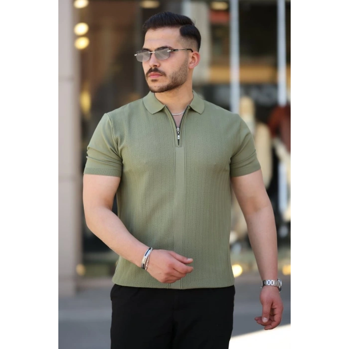 Erkek Yakası Fermuarlı Kısa Kollu T-shirt