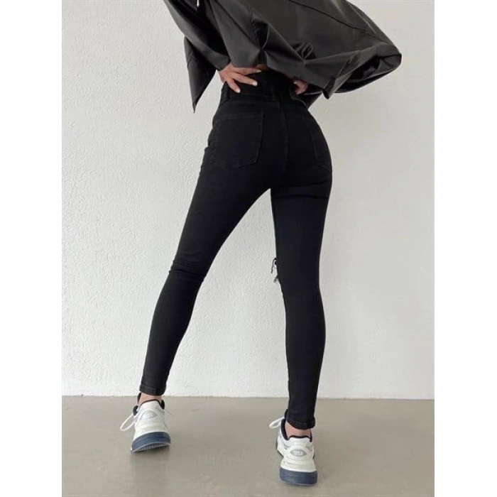 Kadın 5 Düğmeli V Detay Bel Yırtık Kot Pantolon