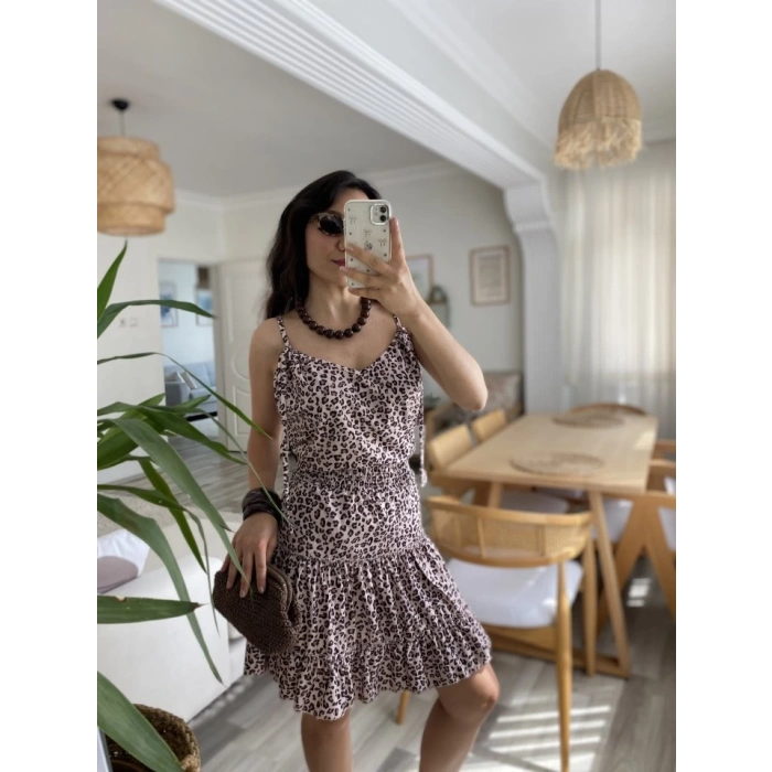Kadın Askılı V Yaka Beli Pileli Leopar Desen Eteği Fırfırlı Süprem Elbise