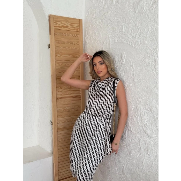 Kadın Degaje Yaka önden çapraz Detay Saten Midi Elbise