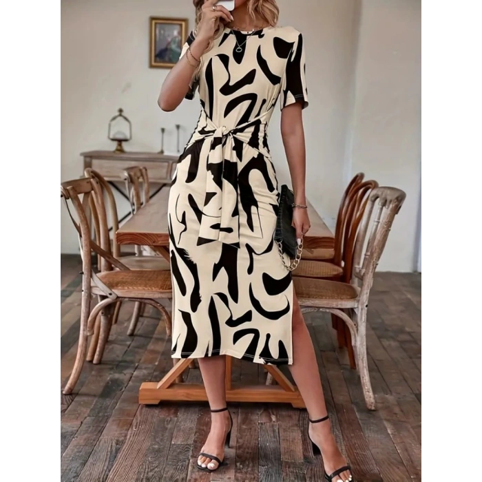 Kadın Kısa Kollu Bisiklet Yaka Desenli Belden Bağlamalı Yandan Yırtmaçlı Süprem Elbise