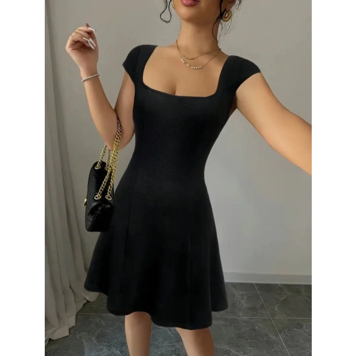 Kadın Kısa Kollu Geometrik Yakalı Janjan Krep Elbise