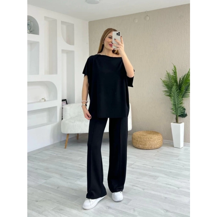 Kadın Kısa Kollu Kayık Yakalı Dikiş Izi Detaylı Viskon Iki Iplik Bluz Ve Pantolon Ikili Takım