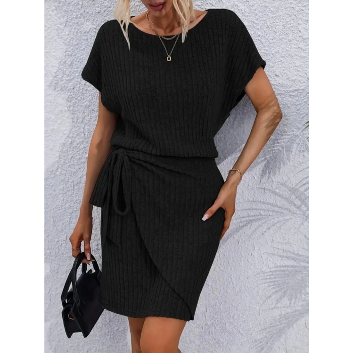Kadın Kısa Kollu Yakası Açık Belden Lastikli Yandan Bağlamalı Kalın Fitilli Kaşkorse Elbise