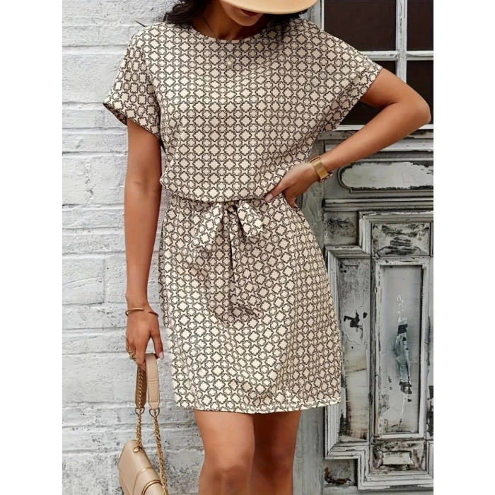 Kadın Kısa Kollu Yuvarlak Yaka Beli Kuşaklı Geometrik Desenli Süprem Elbise