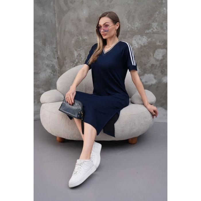 Kadın Kristal Kumaş şerit Ve Yırtmaç Detaylı V Yaka Midi Boy Elbise