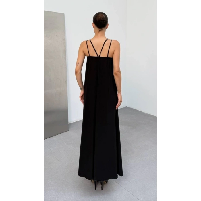 Kadın Omuz Askılı Kuş Gözü Zincir Detay Sandy Kumaş Maxi Boy Elbise