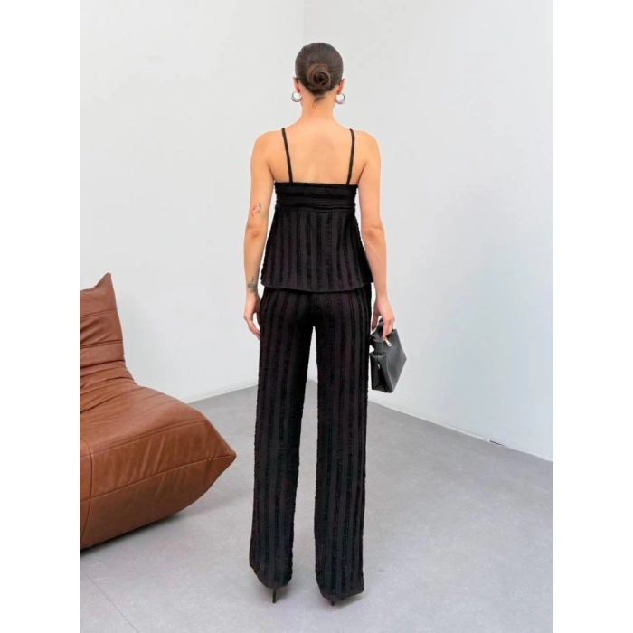 Kadın Siyah Dokulu Askılı Üst Ve Bol Paça Pantolon 2’li Takım