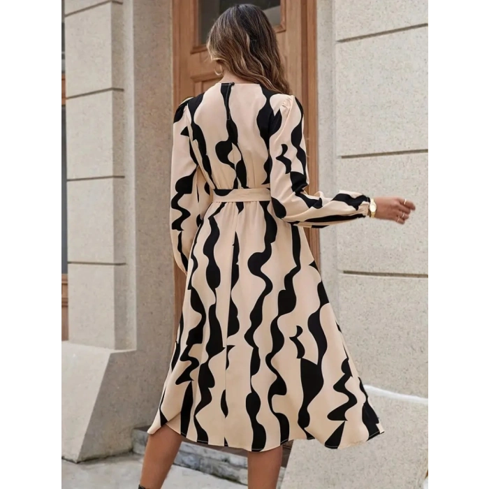 Kadın Uzun Kollu Bisiklet Yaka Belden Bağlamalı Desenli Belden Kuşaklı Mikro Süprem Midi Elbise