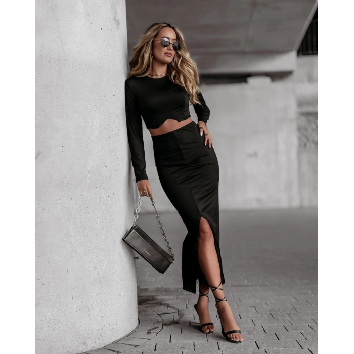 Kadın Uzun Kollu Bisiklet Yaka Kısa Krop Dalgıç Bluz Ile önden Yırtmaçlı Uzun Etek Ikili Takım