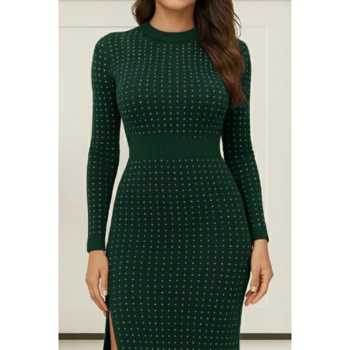 Kadın Uzun Kollu Bisiklet Yaka Taşlı Midi Kadife Elbise