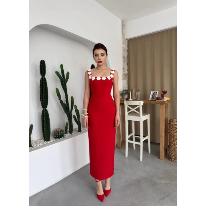 Mıng Çiçek Detaylı Elbise