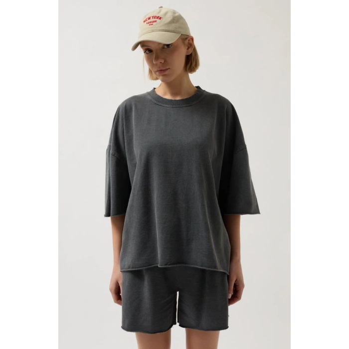 Oversize Lazer Kesim Bisiklet Yaka T-Shirt